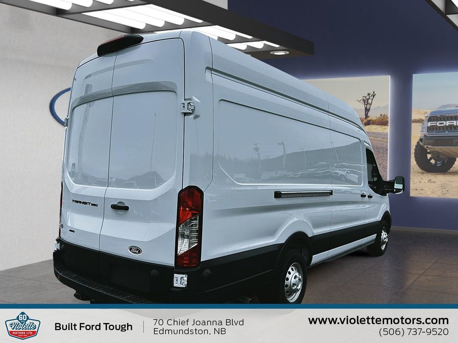 2026 Ford Transit Long 148 EL