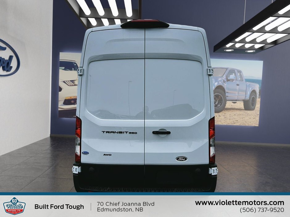 2026 Ford Transit Long 148 EL