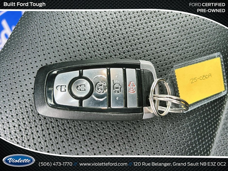Ford Escape Titanium Hybrid 2020