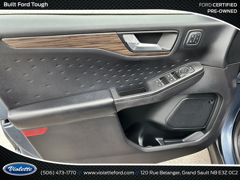 Ford Escape Titanium Hybrid 2020