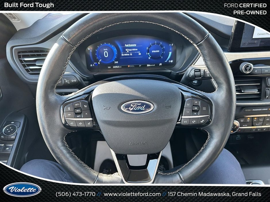 2022 Ford Escape TITANIUM