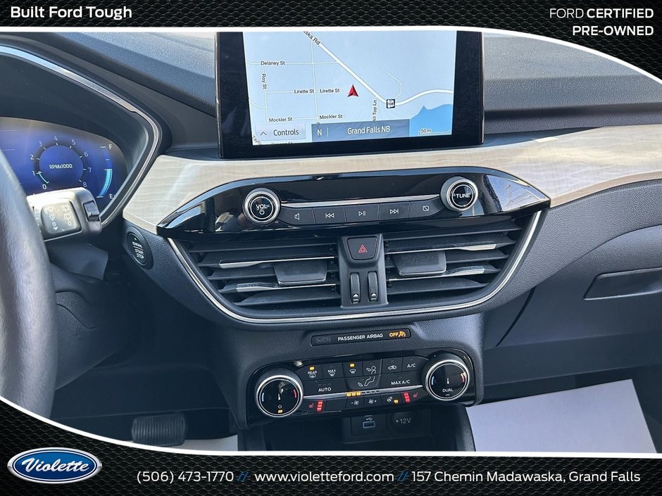 2022 Ford Escape TITANIUM