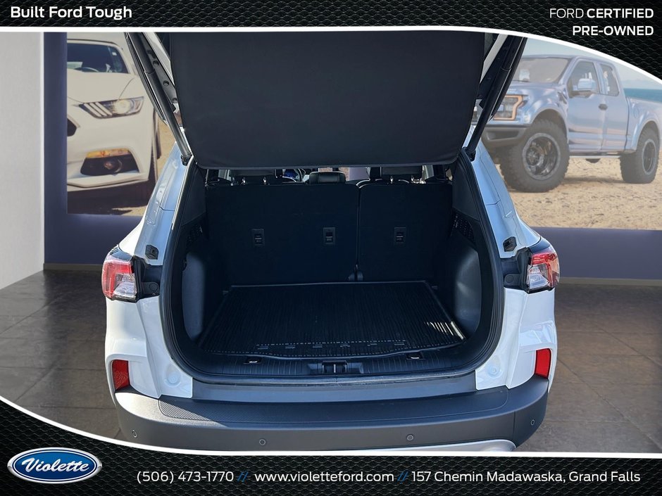 2022 Ford Escape TITANIUM