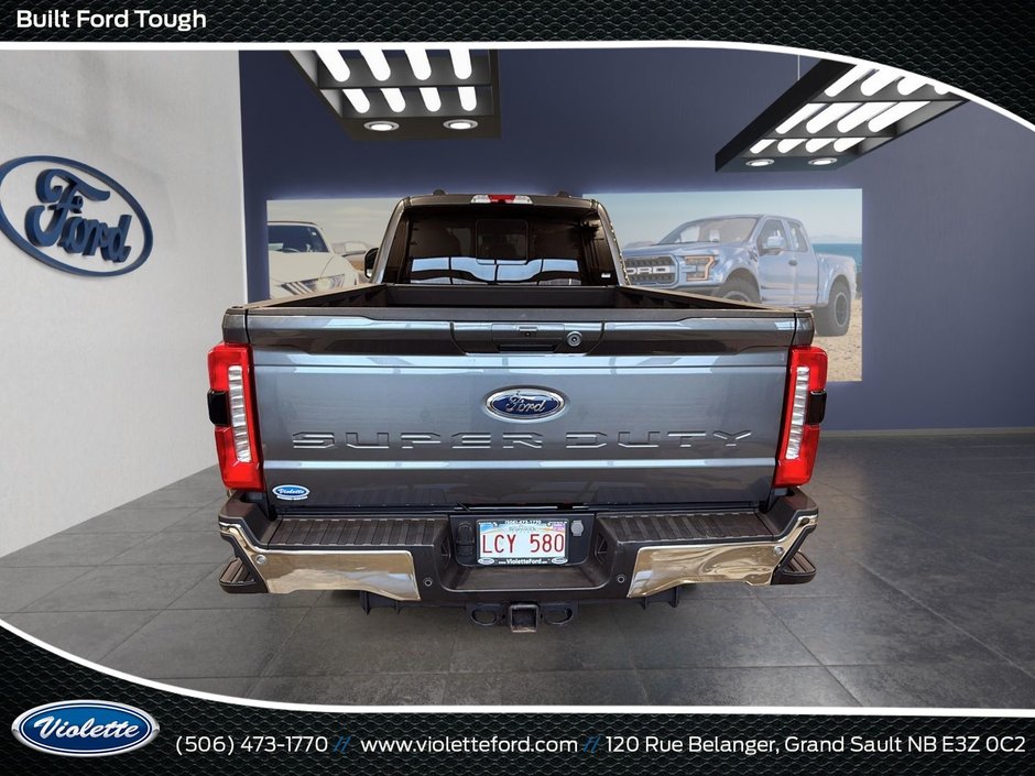 2023 Ford Super Duty F-350 DRW LARIAT