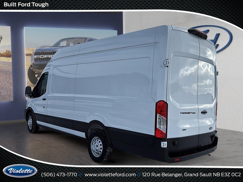 Ford Transit Cargo Van BASE 2026