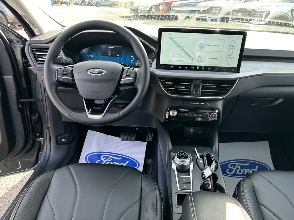 2025 Ford Escape Platinum