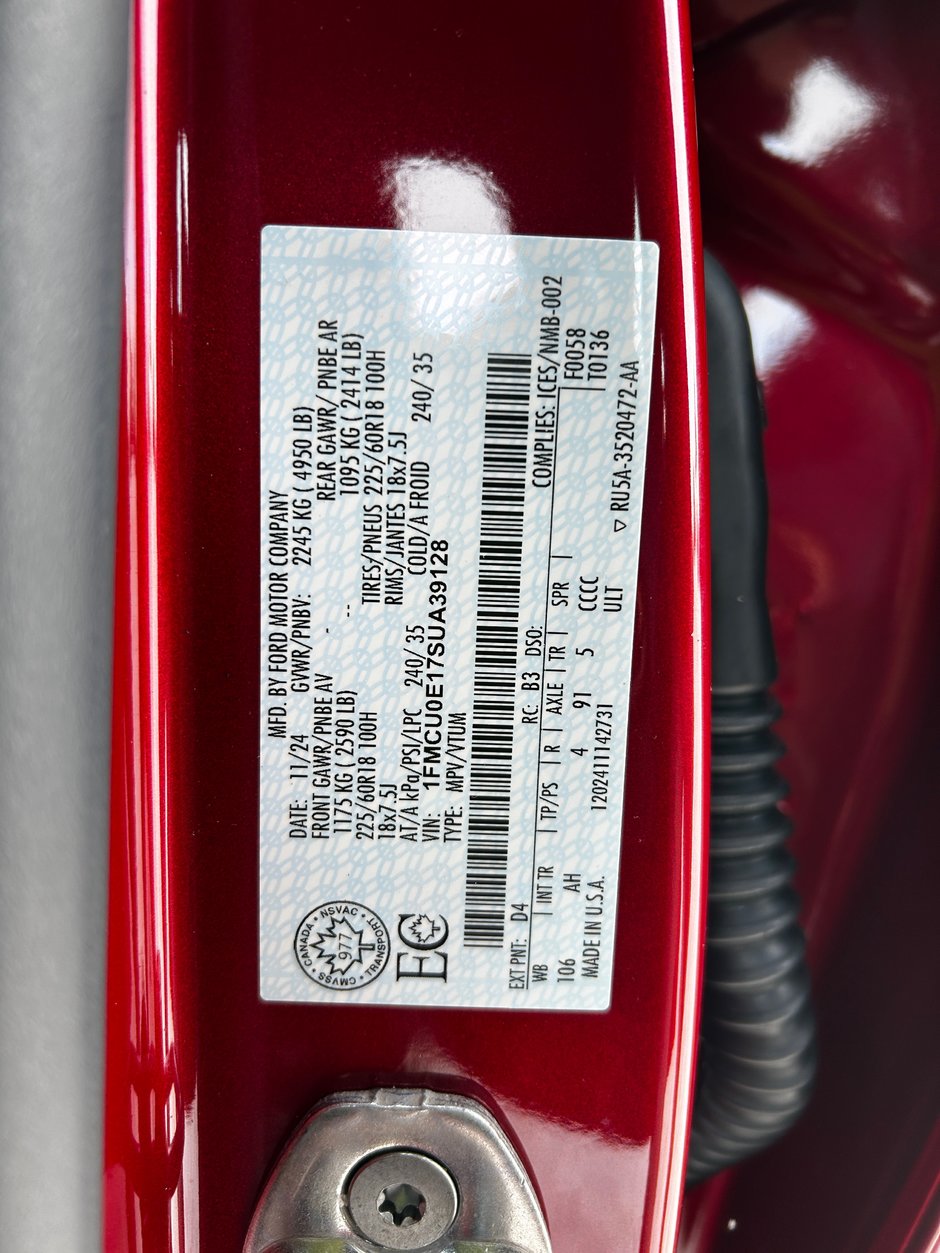 Ford Escape PHEV 2025