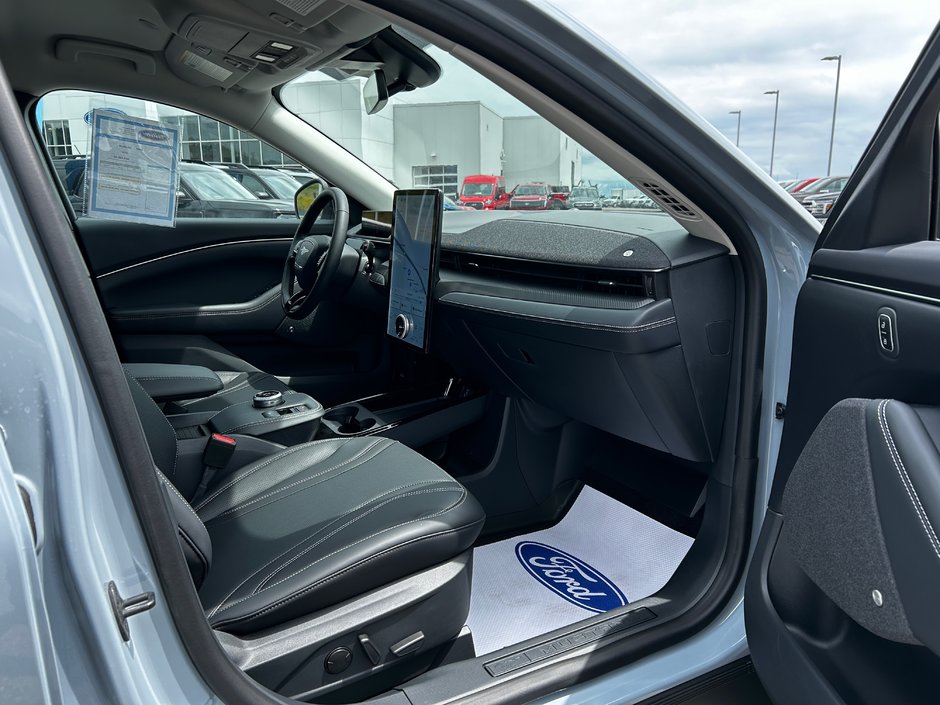 Ford Mustang Mach-E Premium 2024