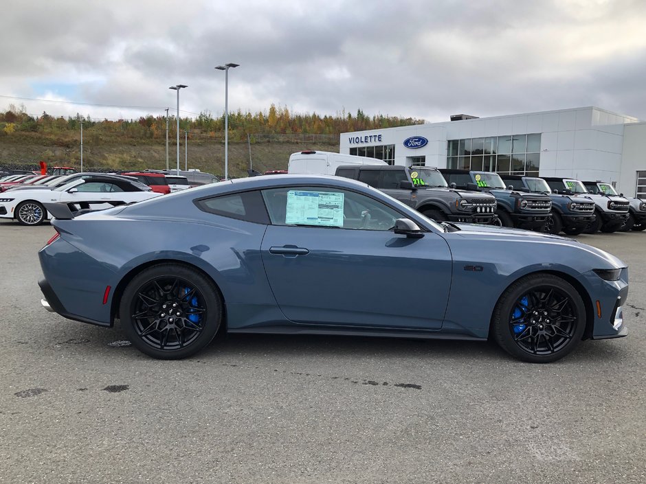 Ford Mustang GT PREMIUM 2024