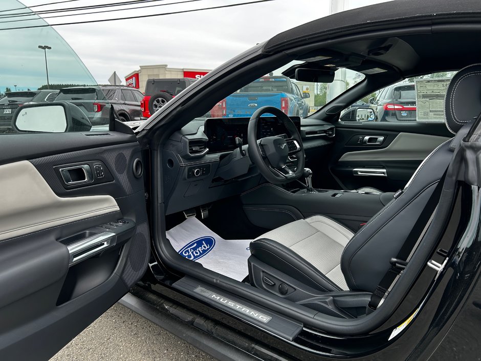 Ford Mustang ECOBOOST PREMIUM 2024