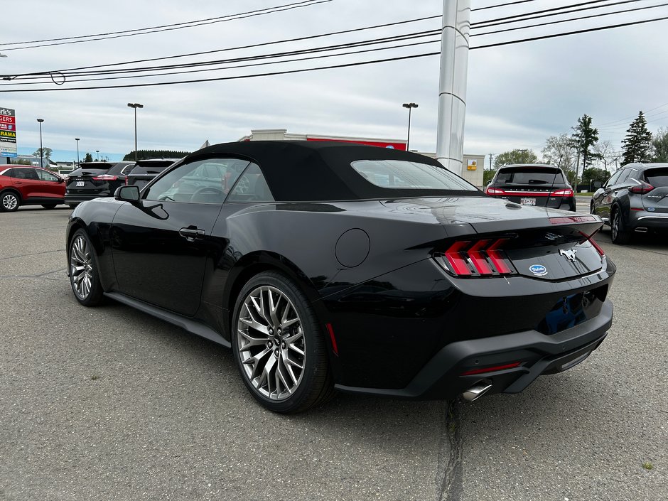 Ford Mustang ECOBOOST PREMIUM 2024
