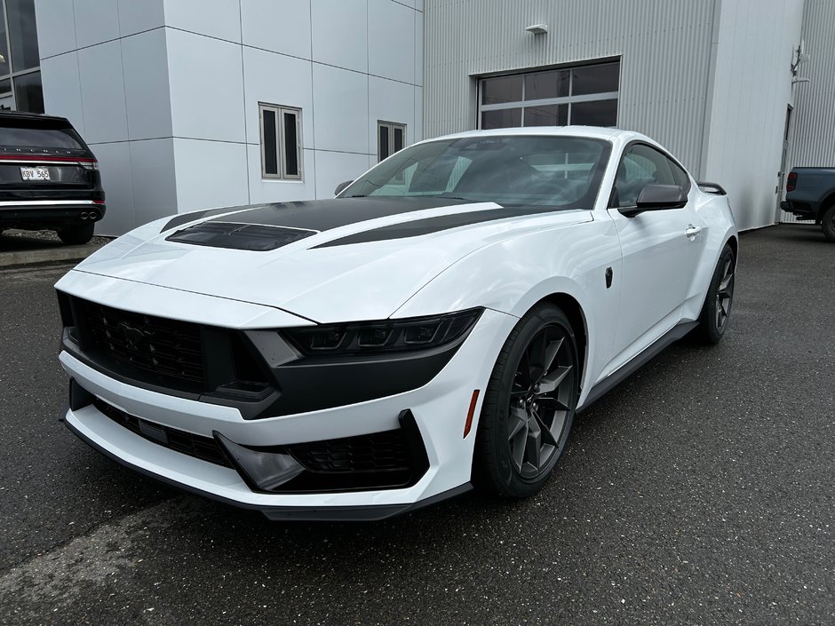Ford Mustang DARK HORSE 2024