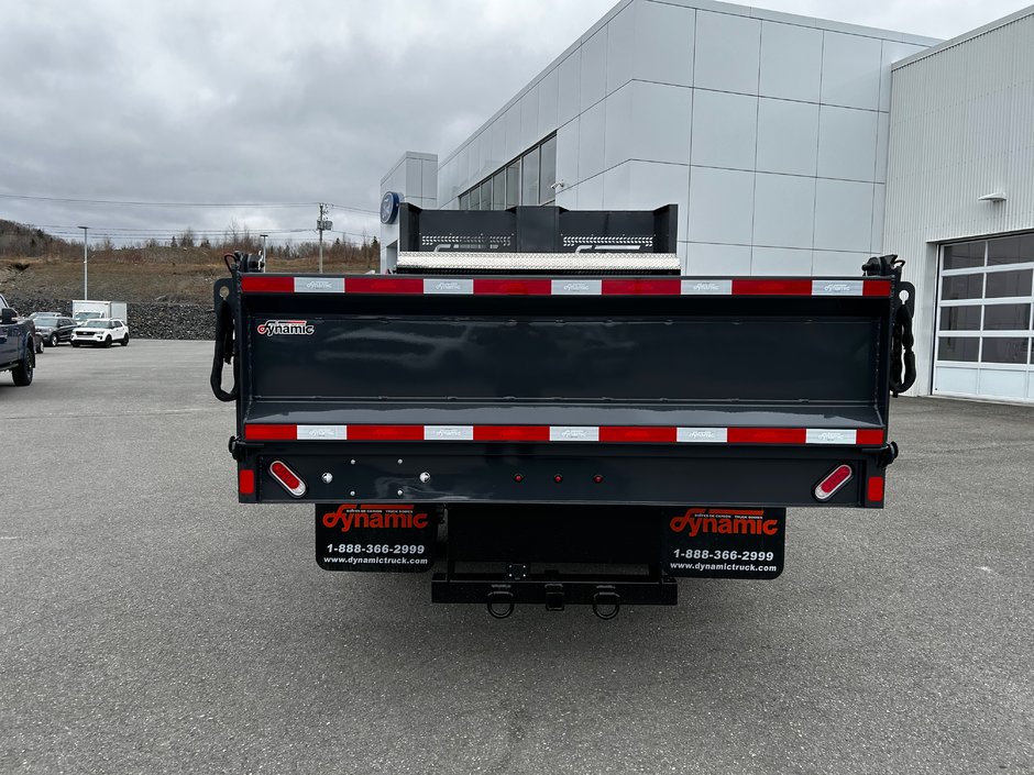 Ford Super duty F-550 DRW XLT 2023