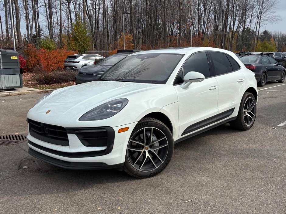 2024 Porsche Macan PREMIUM PACK+LED+TOIT+BOSE in Laval, Quebec