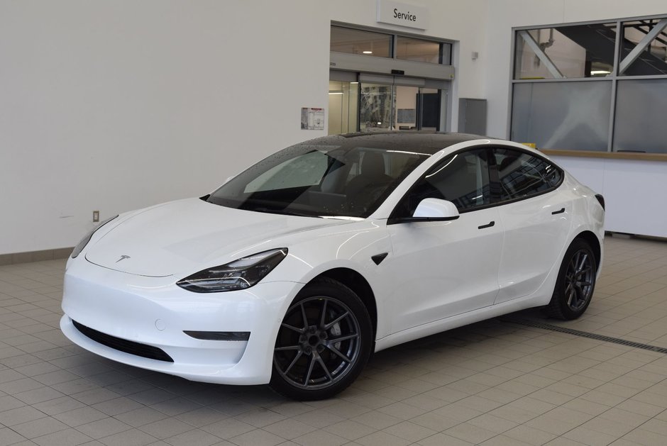 2022 Tesla MODEL 3 SR+CUIR+TOIT PANO+LED+NAV in Laval, Quebec