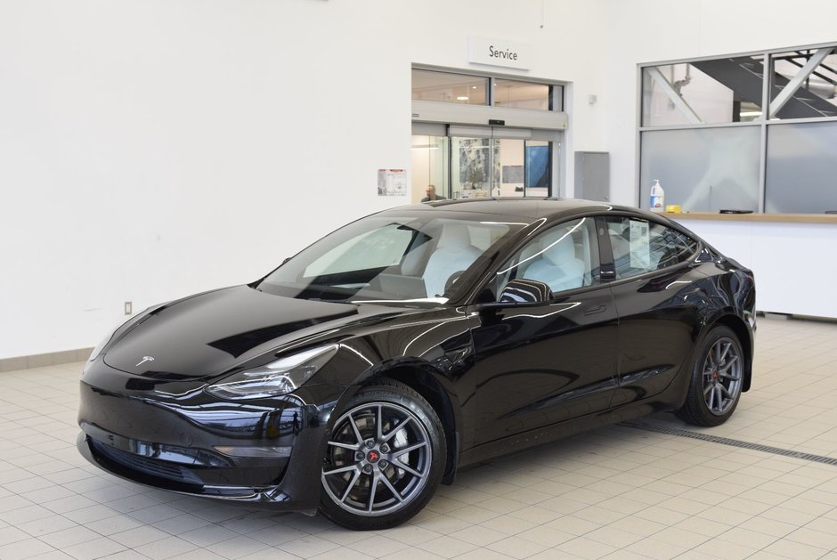 Tesla Model 3 SR+CUIR BLANC+PPF INCLUS 2022 à Laval, Québec