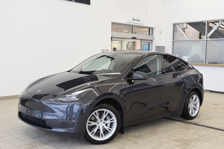 2024 Tesla Model Y CUIR+TOIT PANO+LED+CAMERA in Laval, Quebec