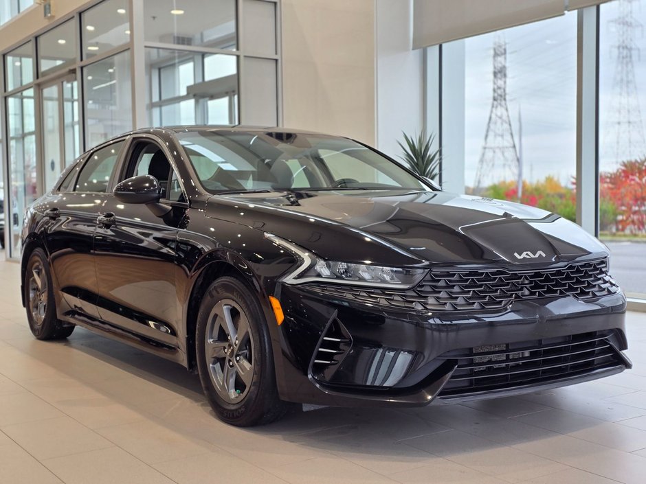 2022 Kia K5 LX | AWD | DÉMARREUR | CAM | CARPLAY | 8 PNEUS +++ in Laval, Quebec