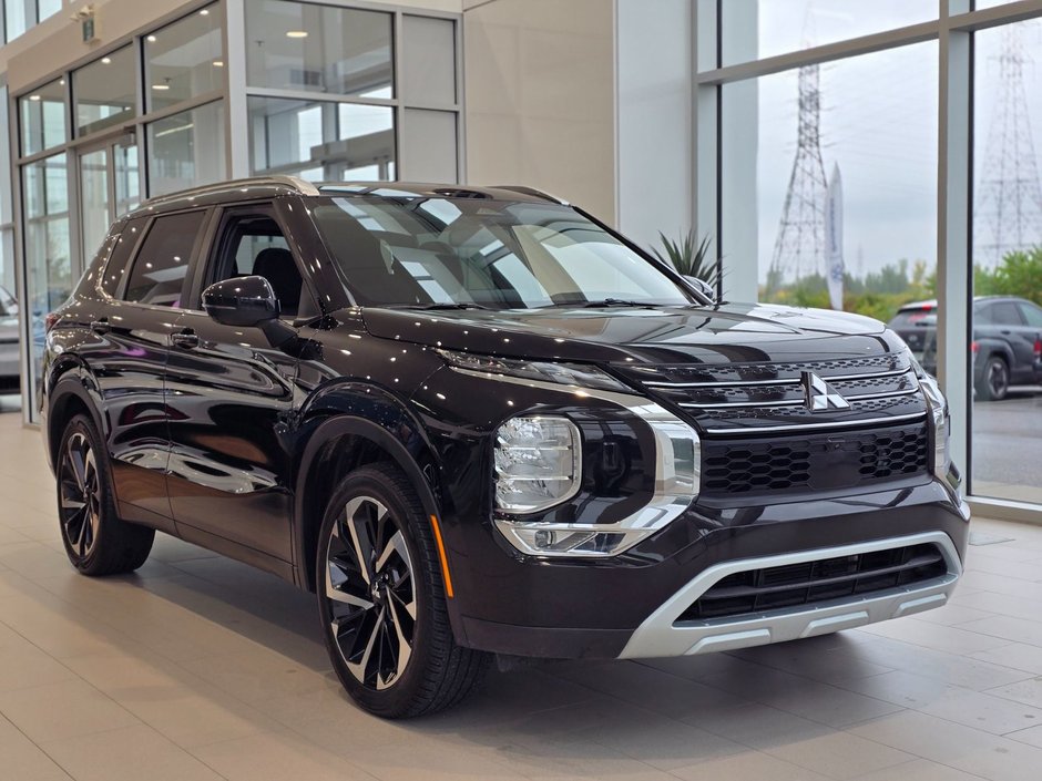 2023 Mitsubishi Outlander OUTLANDER SE | TOIT PANO | VOLANT CHAUFFANT | +++ in Laval, Quebec