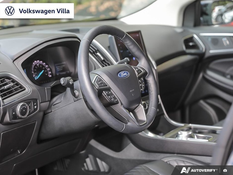 2024 Ford Edge Titanium AWD-12