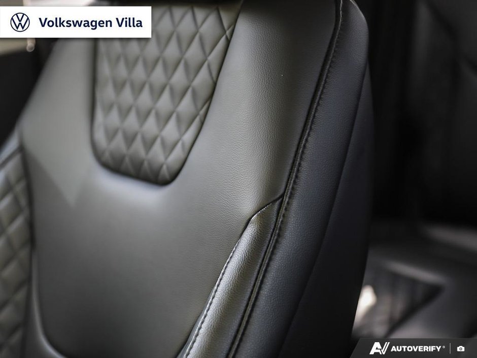 2024 Ford Edge Titanium AWD-22