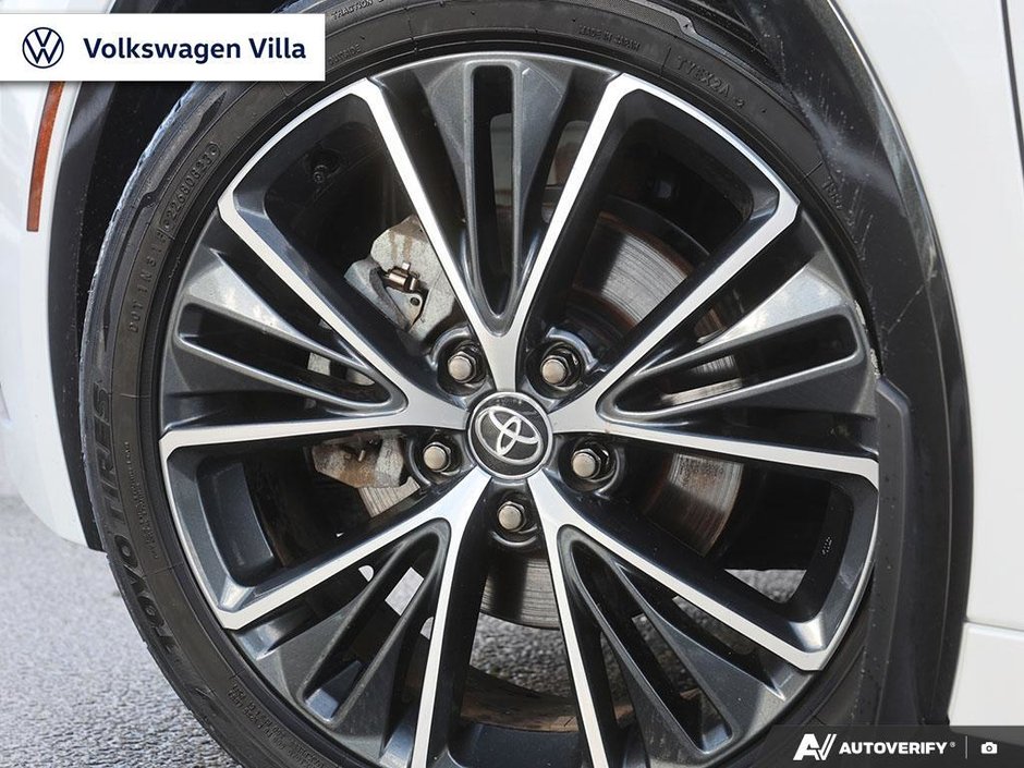 2023 Toyota Prius XLE AWD-5