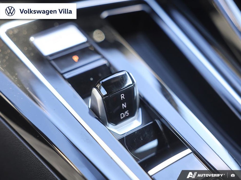 2024 Volkswagen Golf GTI Performance Auto-22