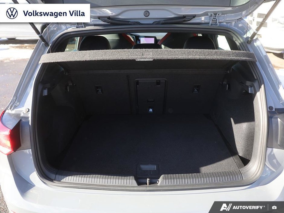 2024 Volkswagen Golf GTI Performance Auto-10