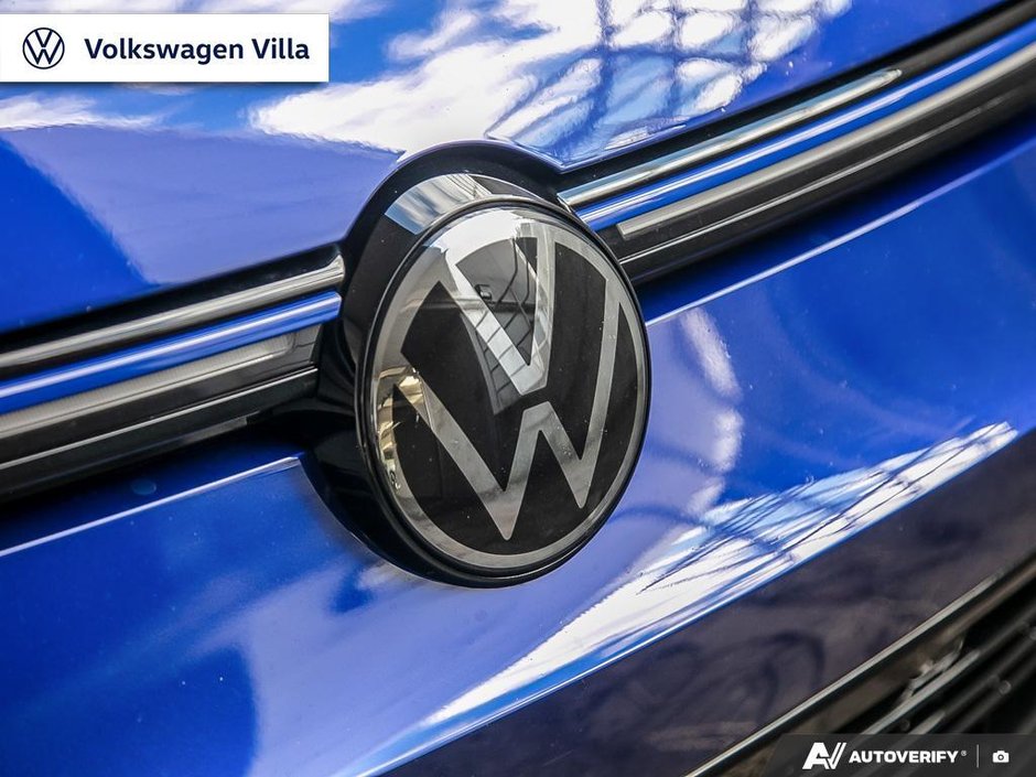 2024 Volkswagen Golf R 2.0T 7Sp at DSG w/Tip-8