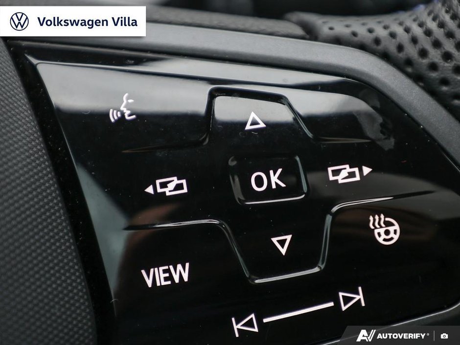 2024 Volkswagen Golf R 2.0 T 6Sp-17