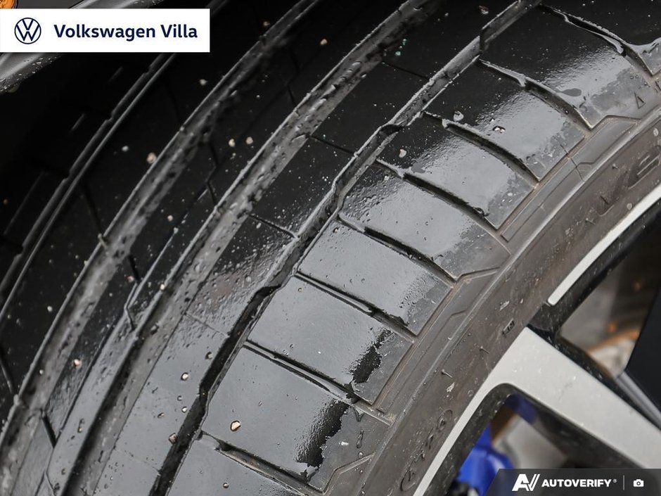 2024 Volkswagen Golf R 2.0 T 6Sp-6