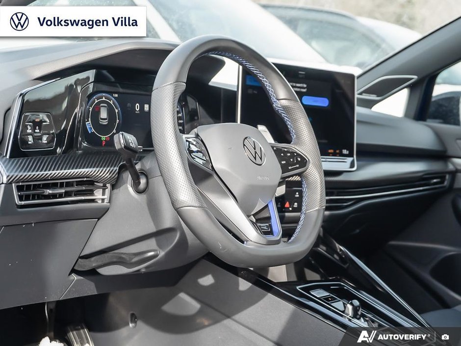 2025 Volkswagen Golf R Black Edition DSG-7