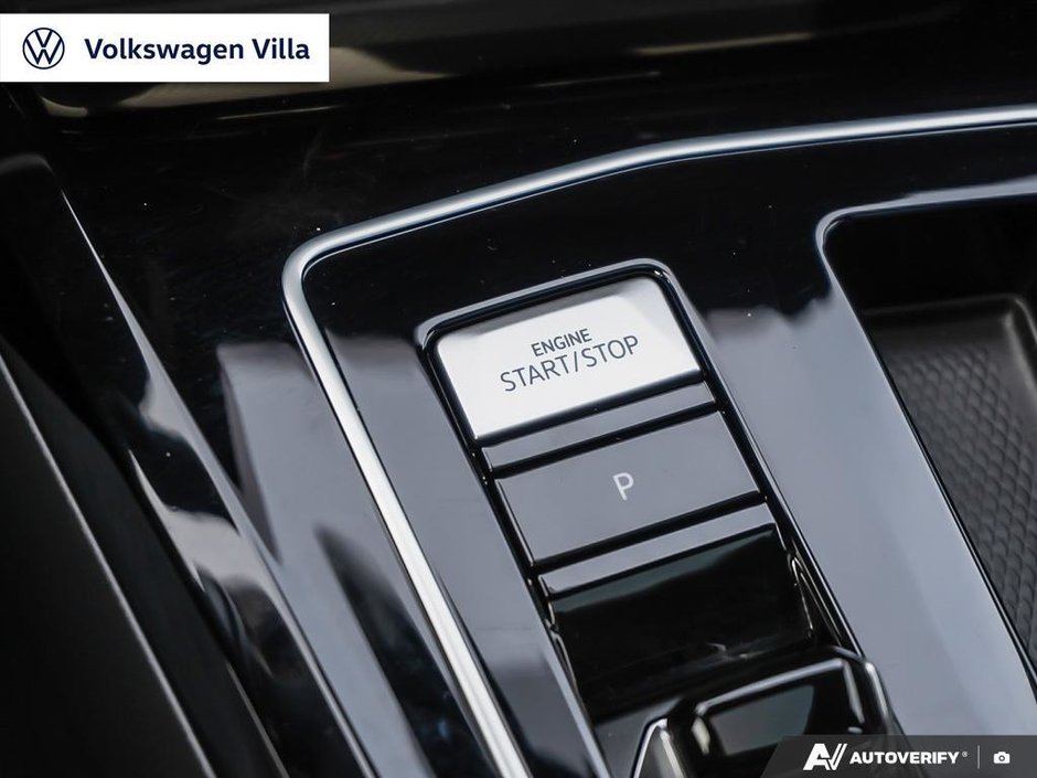 2025 Volkswagen Golf R Black Edition DSG-22