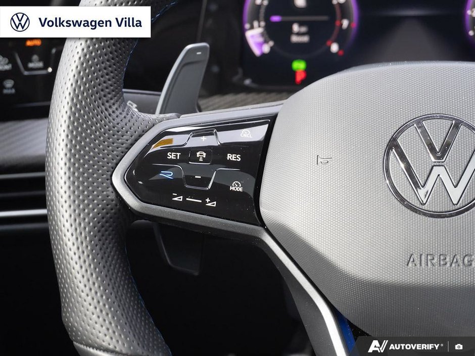 2025 Volkswagen Golf R Black Edition DSG-17