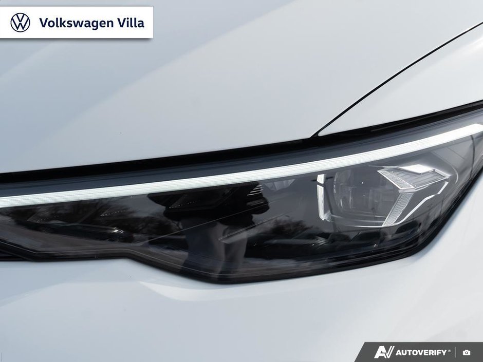 2025 Volkswagen Golf R Black Edition DSG-9