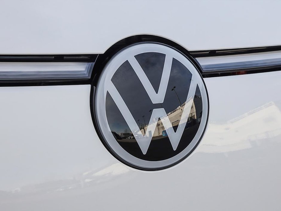 2025 Volkswagen ID. Buzz 1st Edition 4MOTION-8
