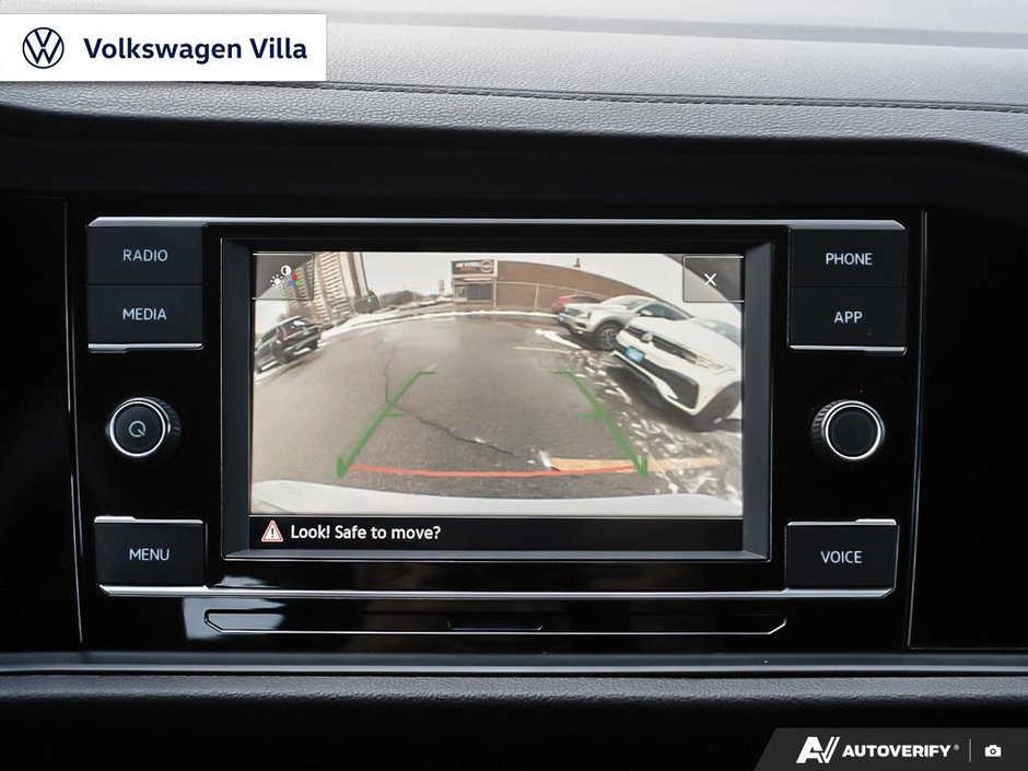 2022 Volkswagen Jetta Trendline 1.5T 8Sp w/Tip-25