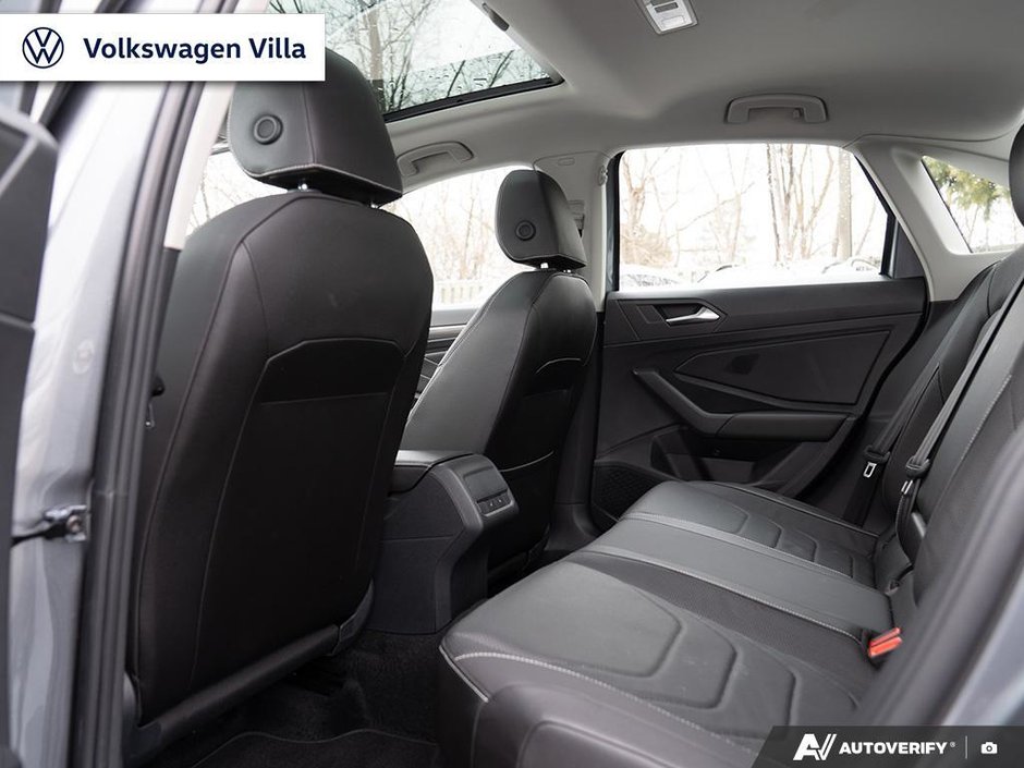 2022 Volkswagen Jetta Highline 1.5 T 8Sp at w/Tip-24