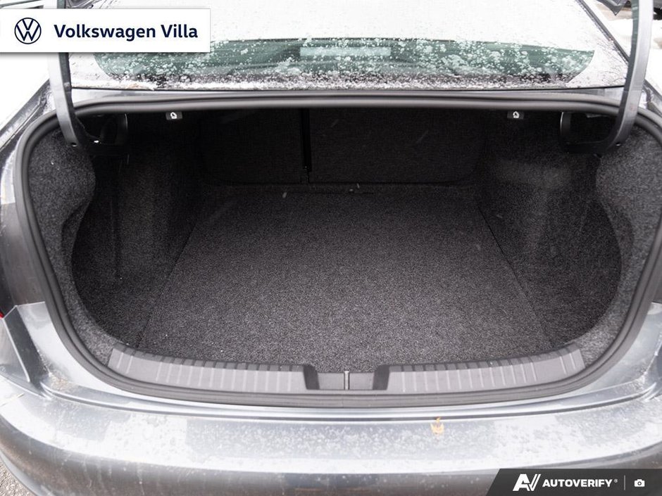 2022 Volkswagen Jetta Highline 1.5 T 8Sp at w/Tip-10