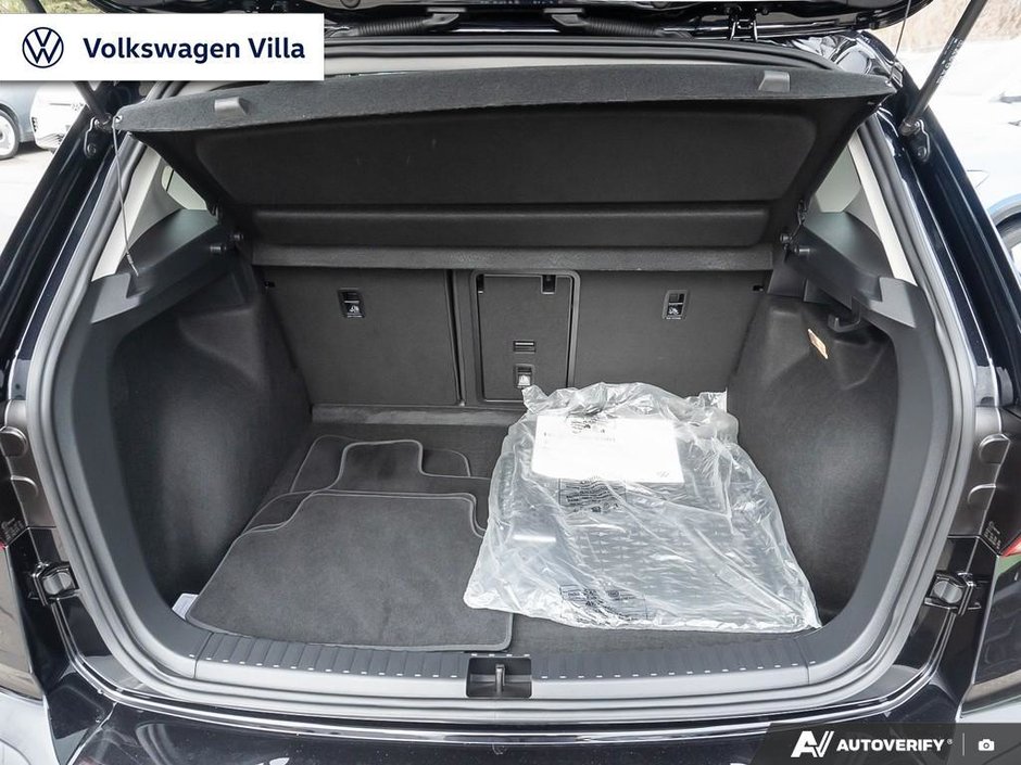 2023 Volkswagen Taos Comfortline 1.5T 7sp at DSG w/ Tip 4M-10