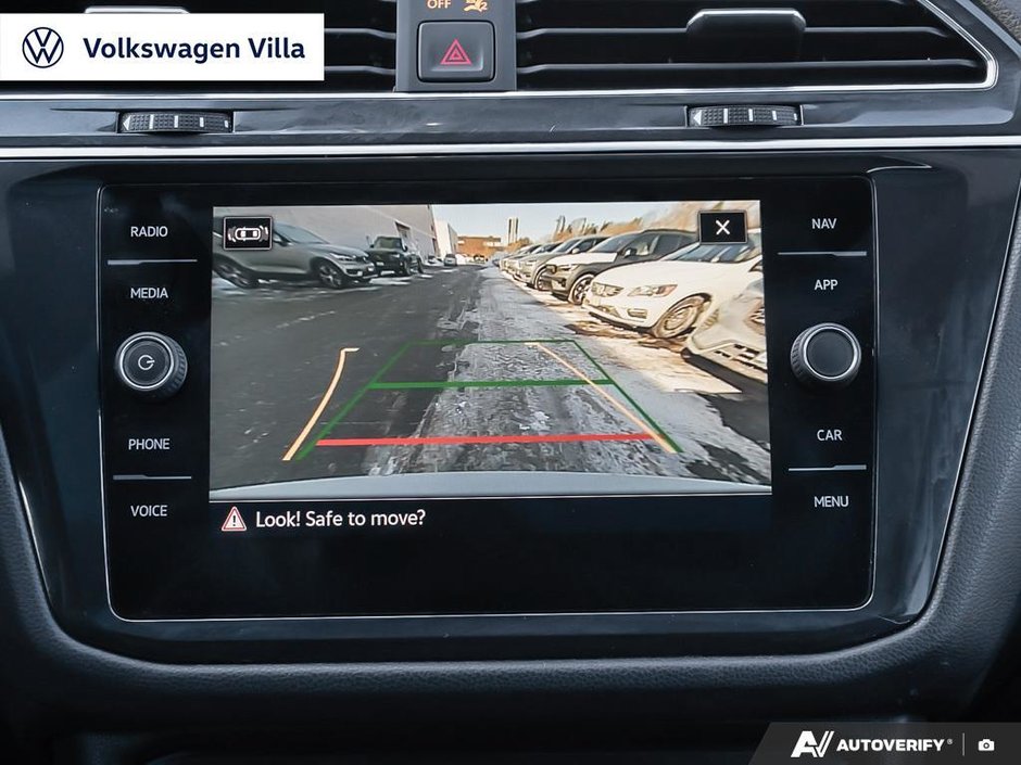 2021 Volkswagen Tiguan Highline 2.0T 8sp at w/Tip 4M-26