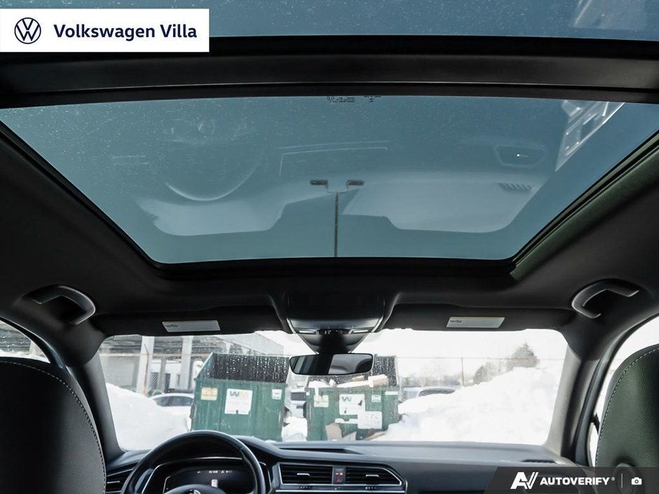 2021 Volkswagen Tiguan Highline 2.0T 8sp at w/Tip 4M-25