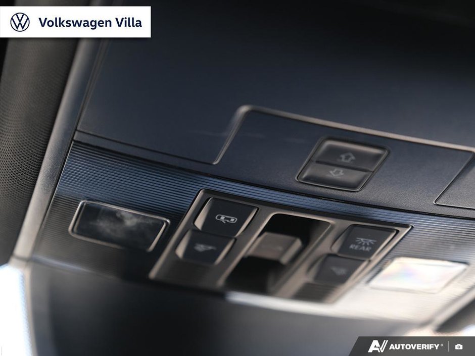 2022 Volkswagen Tiguan Highline 2.0T 8sp at w/Tip 4M-21