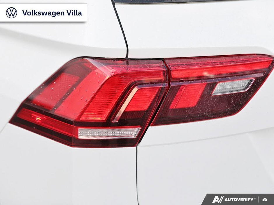 2023 Volkswagen Tiguan Comfortline R-Line Black 2.0T 8sp at w/Tip 4M-11