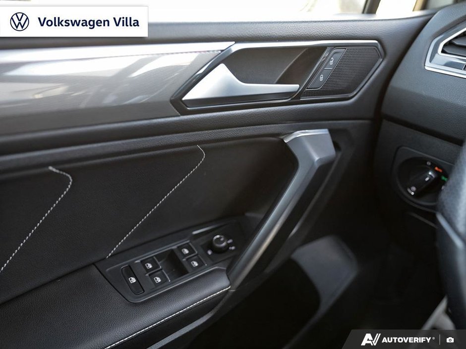 2023 Volkswagen Tiguan Comfortline R-Line Black 2.0T 8sp at w/Tip 4M-16
