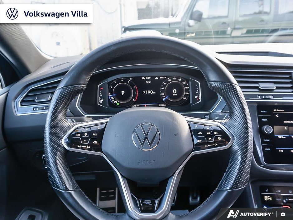 2023 Volkswagen Tiguan Highline 2.0T 8sp at w/Tip 4M-13