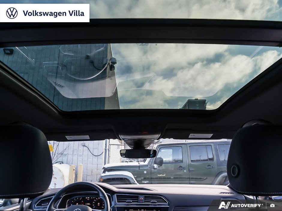 2023 Volkswagen Tiguan Highline 2.0T 8sp at w/Tip 4M-25