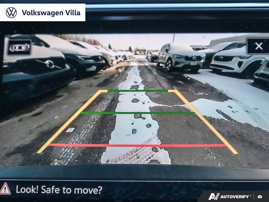 2023 Volkswagen Tiguan Comfortline R-Line Black 2.0T 8sp at w/Tip 4M-26