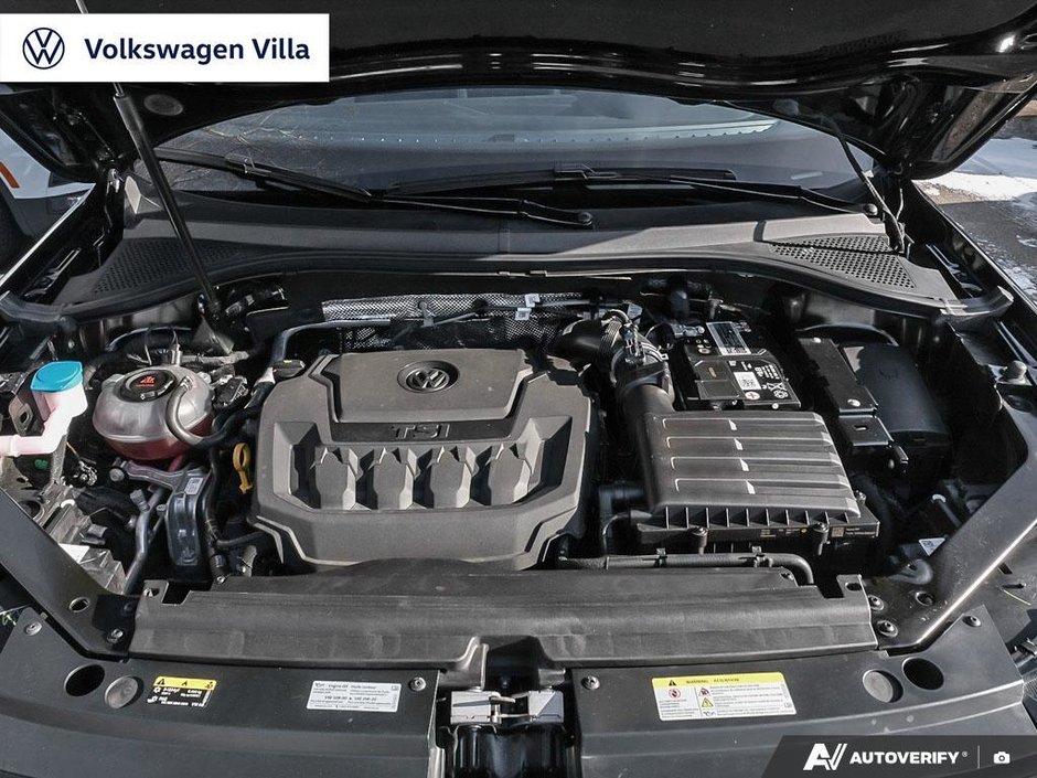2023 Volkswagen Tiguan Comfortline R-Line Black 2.0T 8sp at w/Tip 4M-7