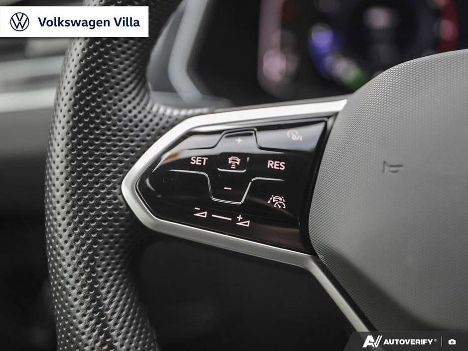 2024 Volkswagen Tiguan Comfortline R-Line Black 2.0T 8sp at w/Tip 4M-17